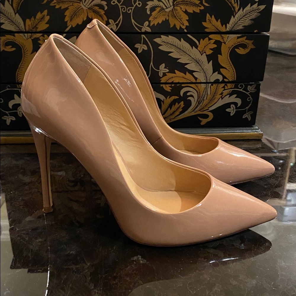 Steve Madden Elegant Nude Patent Leather Stilettos